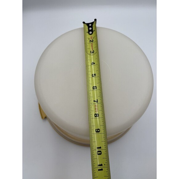Vintage Tupperware Cake Carrier Harvest Gold Base &  Lid - Picture 4 of 5
